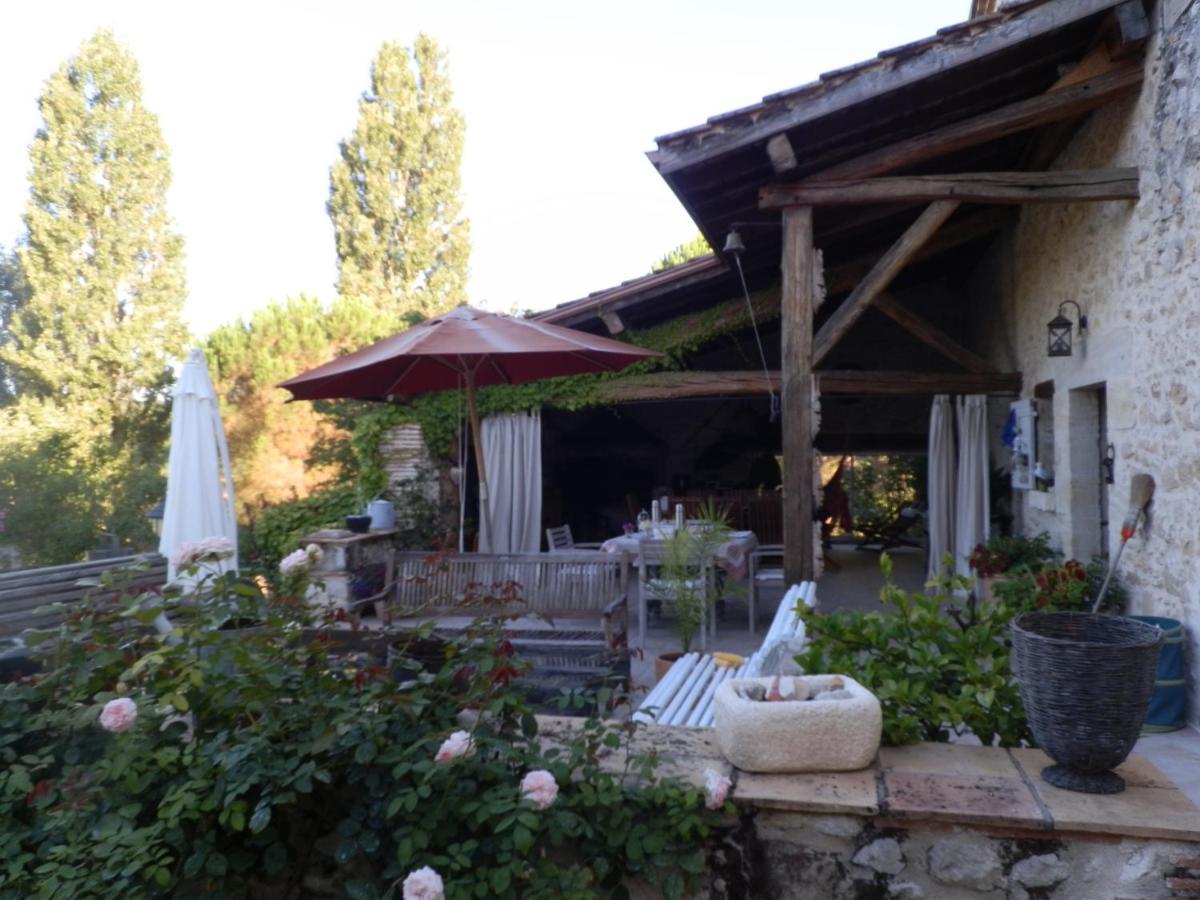 Bed and Breakfast Les Tamaris Castelnau-sur-Gupie Экстерьер фото
