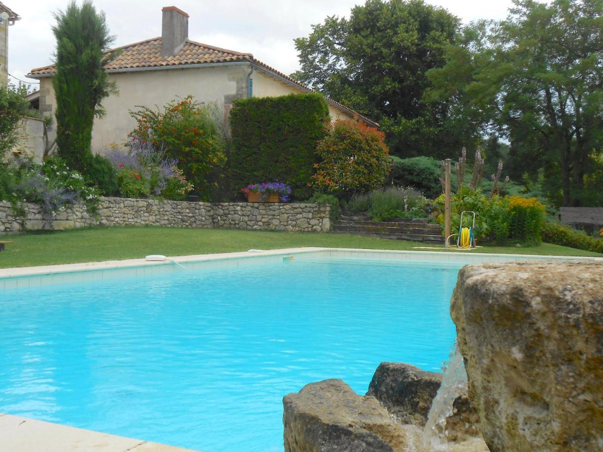 Bed and Breakfast Les Tamaris Castelnau-sur-Gupie Экстерьер фото